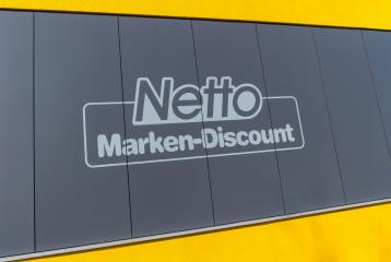 AACHEN, GERMANY FEBRUARY, 2017: Netto store Logo. It is part of Edeka Group, largest German supermarket corporation employing 250,000 people. : Stock Photo or Stock Video Download rcfotostock photos, images and assets rcfotostock | RC Photo Stock.: