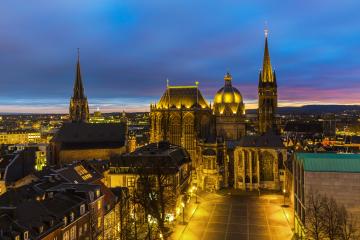 Aachener Dom in der Nacht- Stock Photo or Stock Video of rcfotostock | RC Photo Stock