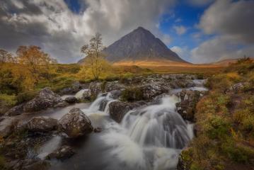Buachaille Etive Mor im Herbst, Wasserfall, Schottland, Vereinigtes Königreich, quer : Stock Photo or Stock Video Download rcfotostock photos, images and assets rcfotostock | RC Photo Stock.: