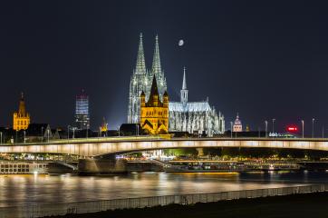 Cologne Cathedral with moonlight : Stock Photo or Stock Video Download rcfotostock photos, images and assets rcfotostock | RC Photo Stock.: