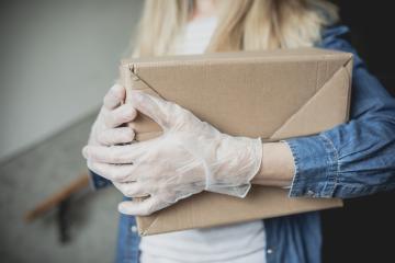 Dispatch postman bring parcels and post in covid 19 quarantine to the front home door with a face mask ffp 2 and protection gloves : Stock Photo or Stock Video Download rcfotostock photos, images and assets rcfotostock | RC Photo Stock.: