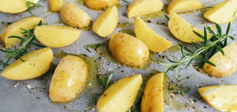 raw potato wedges with oil and pepper on baking tray - Stock Photo or Stock Video of rcfotostock | RC-Photo-Stock