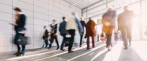 Viele Menschen anonym in Bewegung auf Messe : Stock Photo or Stock Video Download rcfotostock photos, images and assets rcfotostock | RC Photo Stock.: