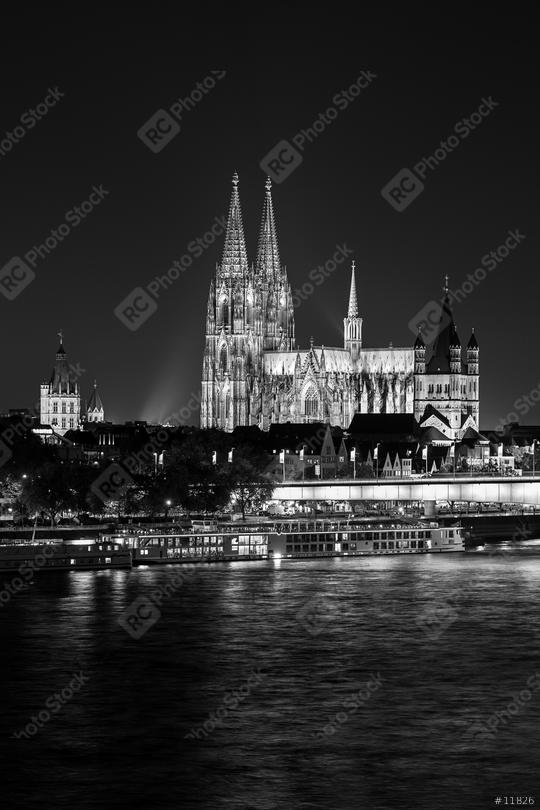 Cologne Cathedral (Dom) at night in black and white  : Stock Photo or Stock Video Download rcfotostock photos, images and assets rcfotostock | RC Photo Stock.: