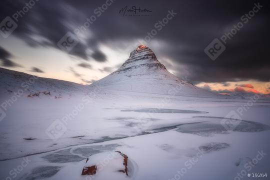 Kirkjufell mountain zum Sonnenaufgang, Winter, Wolken, Island  : Stock Photo or Stock Video Download rcfotostock photos, images and assets rcfotostock | RC Photo Stock.: