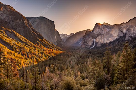 Tunnel view, Yosemite zum Sonnenaufgang, Kalifornien, USA  : Stock Photo or Stock Video Download rcfotostock photos, images and assets rcfotostock | RC Photo Stock.: